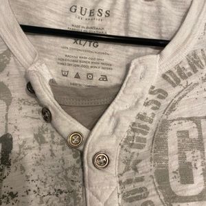 Men’s Xl Guess T-Shirt